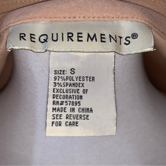 Requirements Size Small Women's Tan Faux Suede (ultra suede) Unlined Blazer - Picture 6 of 7